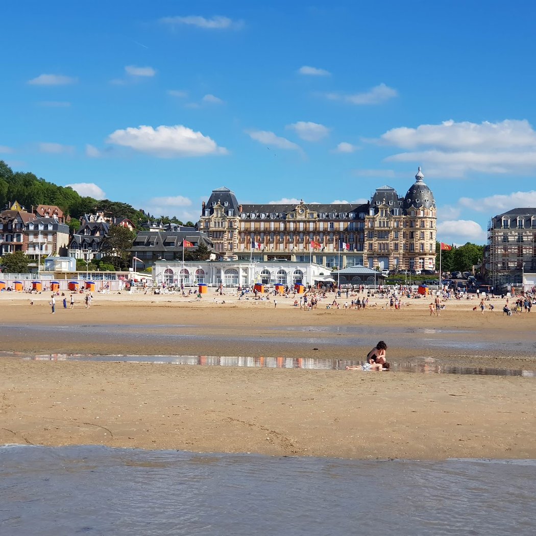 Casino beach 2